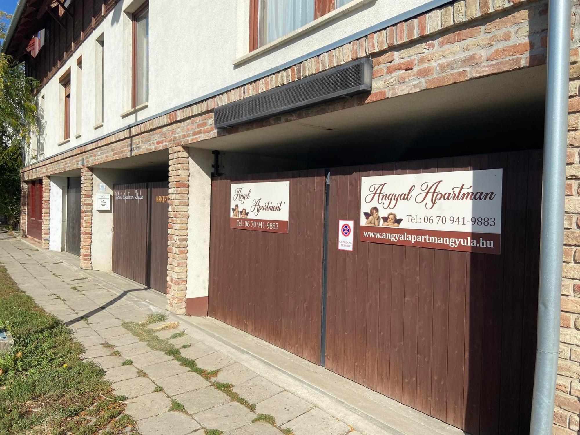 Angyal Apartman Gyula Esterno foto