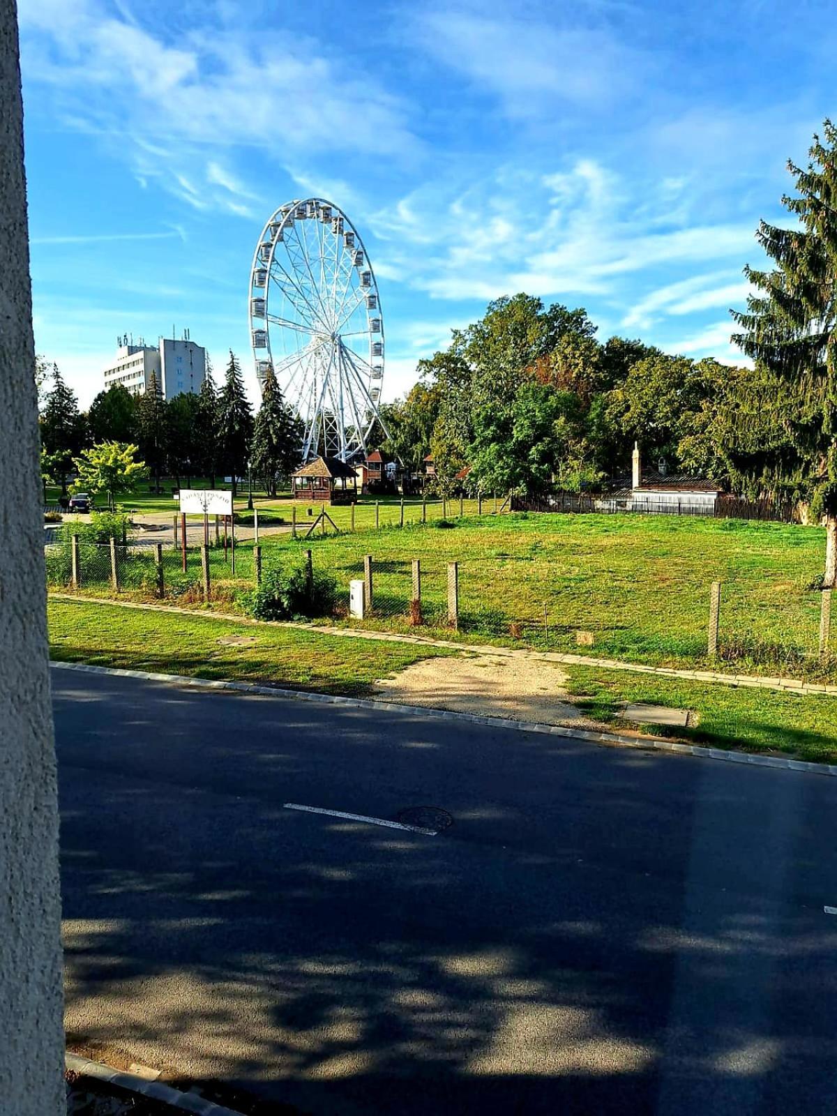 Angyal Apartman Gyula Esterno foto