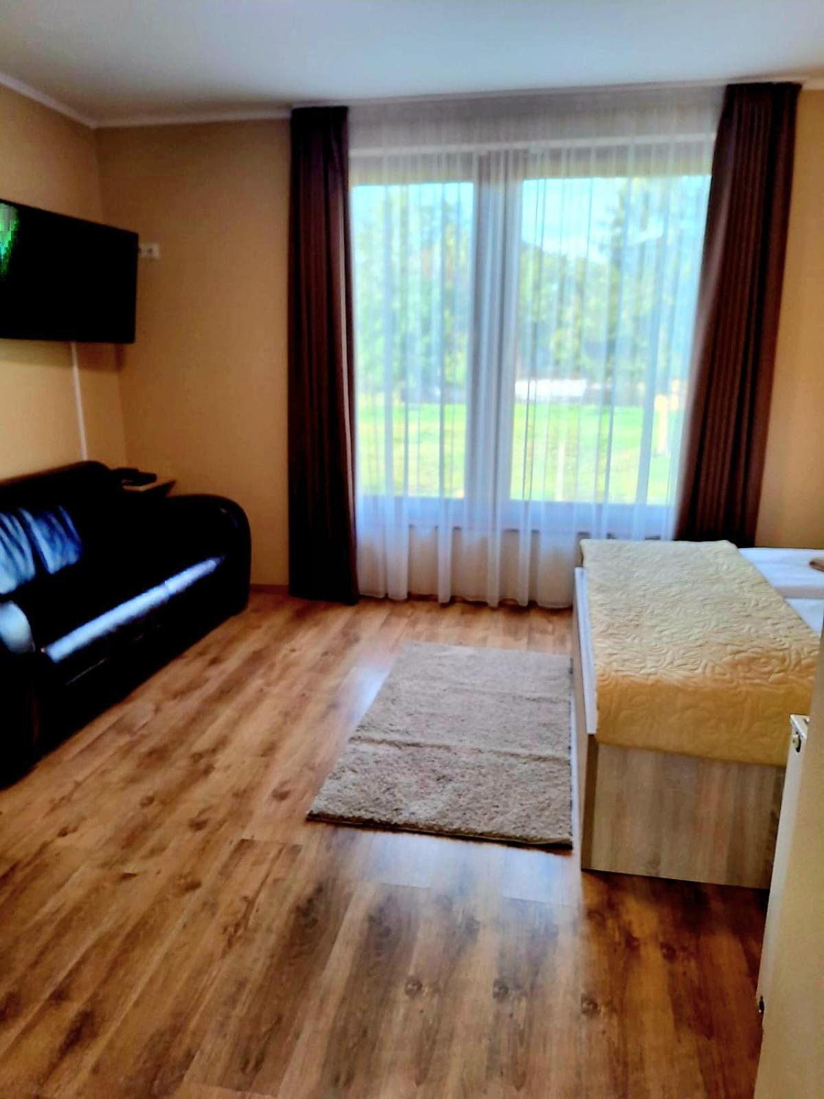 Angyal Apartman Gyula Esterno foto